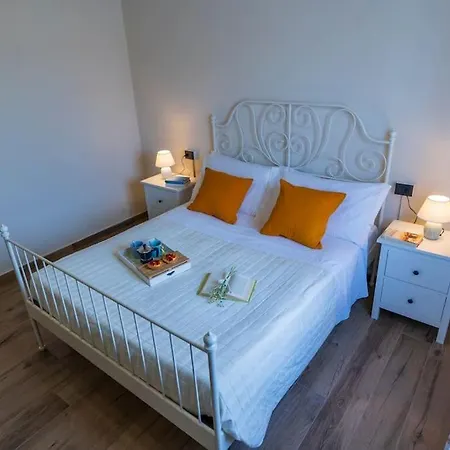 Casale Passalacqua Pesaro By Yohome *